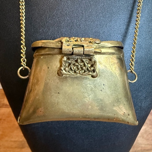 Vintage Brass Purse/ Pillow Purse 1930’s - Picture 12 of 16